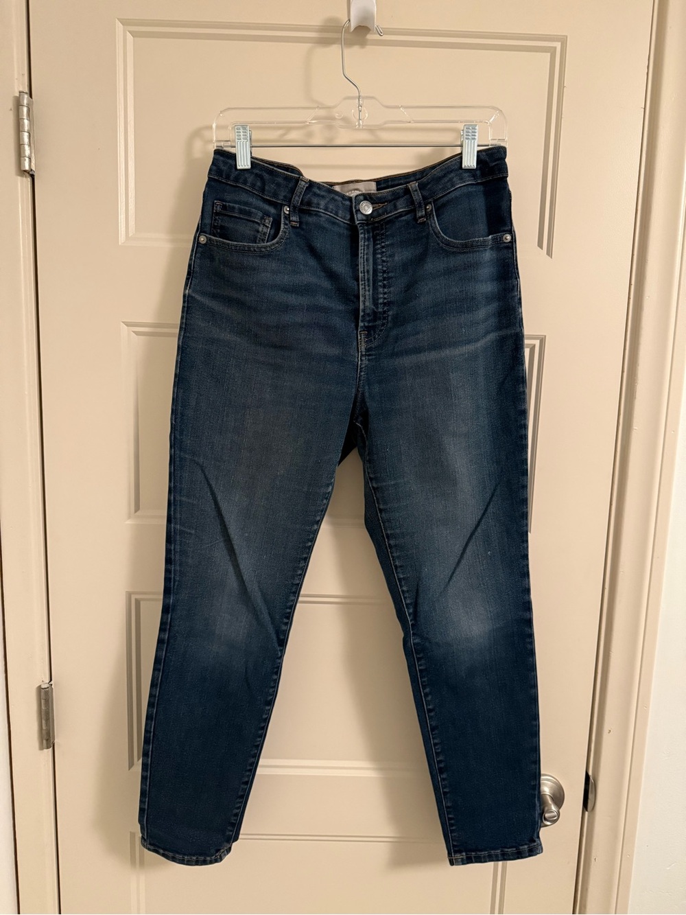 ⭐️ 5 for $25. Everlane jeans